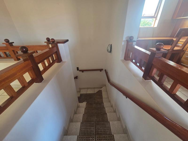 5 Bedroom Property for Sale in Birdwood Estate North West